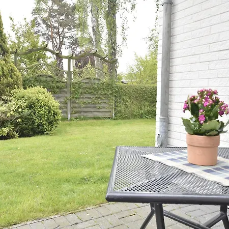 Ruhiges Mit Garten In * Zingst