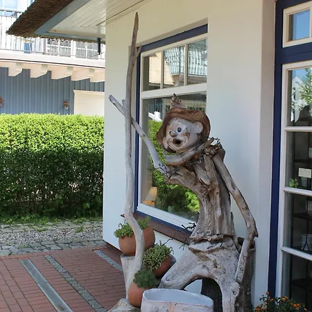 Ruhiges Mit Garten In *