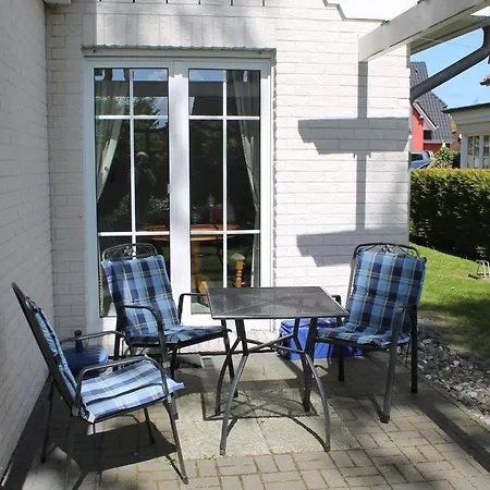 Ruhiges Mit Garten In * Zingst