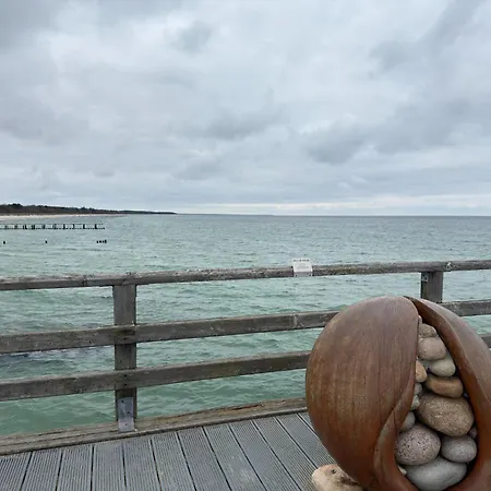 Ruhiges Mit Garten In Hébergement de vacances Zingst