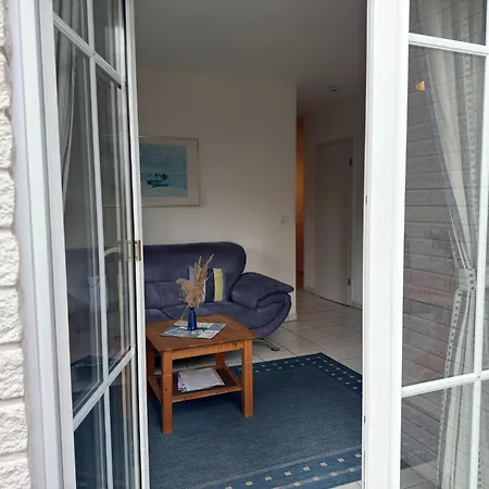 Ruhiges Mit Garten In * Zingst